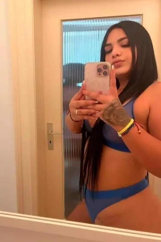 jovencita masajista latina en murcia