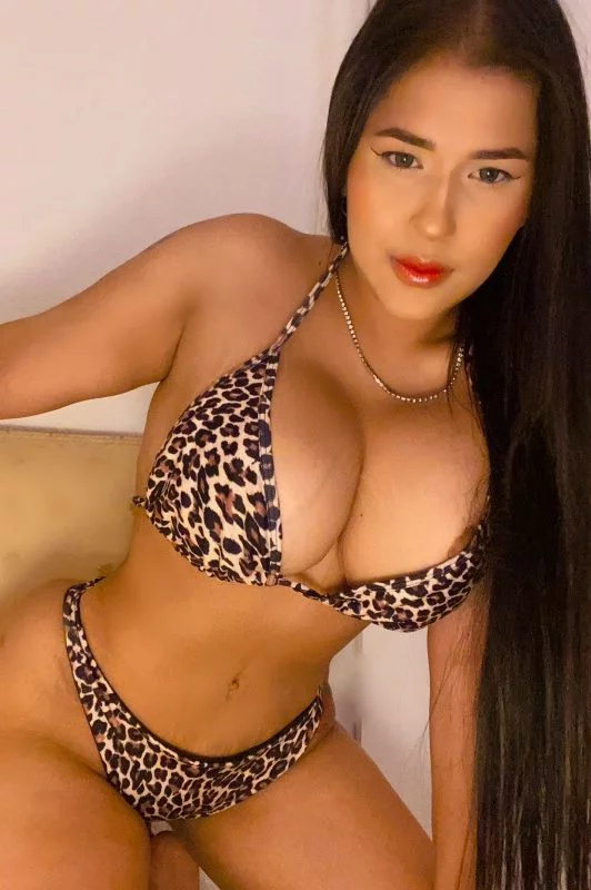 Tatiana escorts tetona en vigo